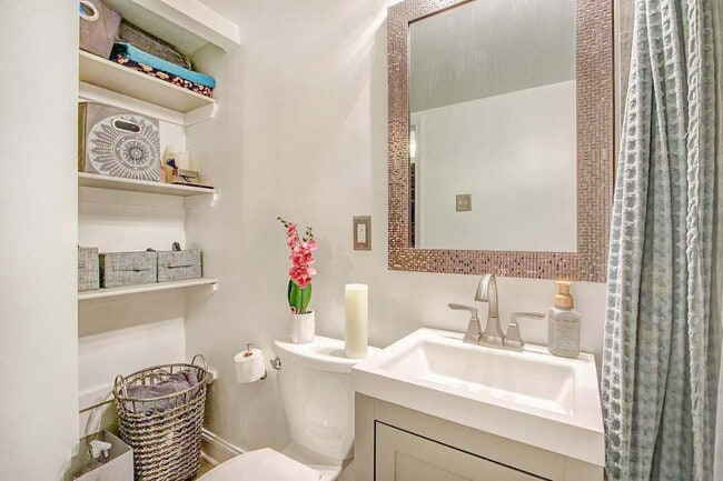 Building Photo - 11408 Cherry Hill Rd