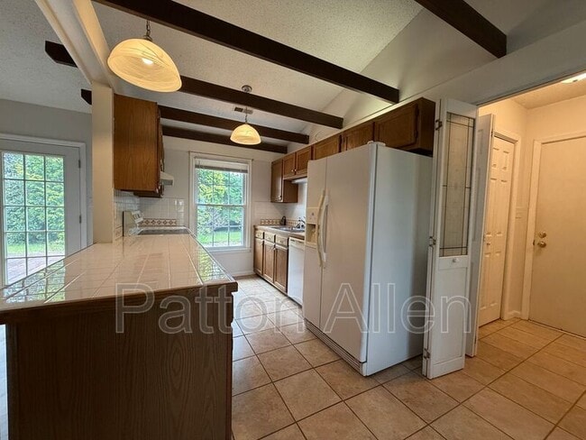 Building Photo - 105 Scottlynn Ct