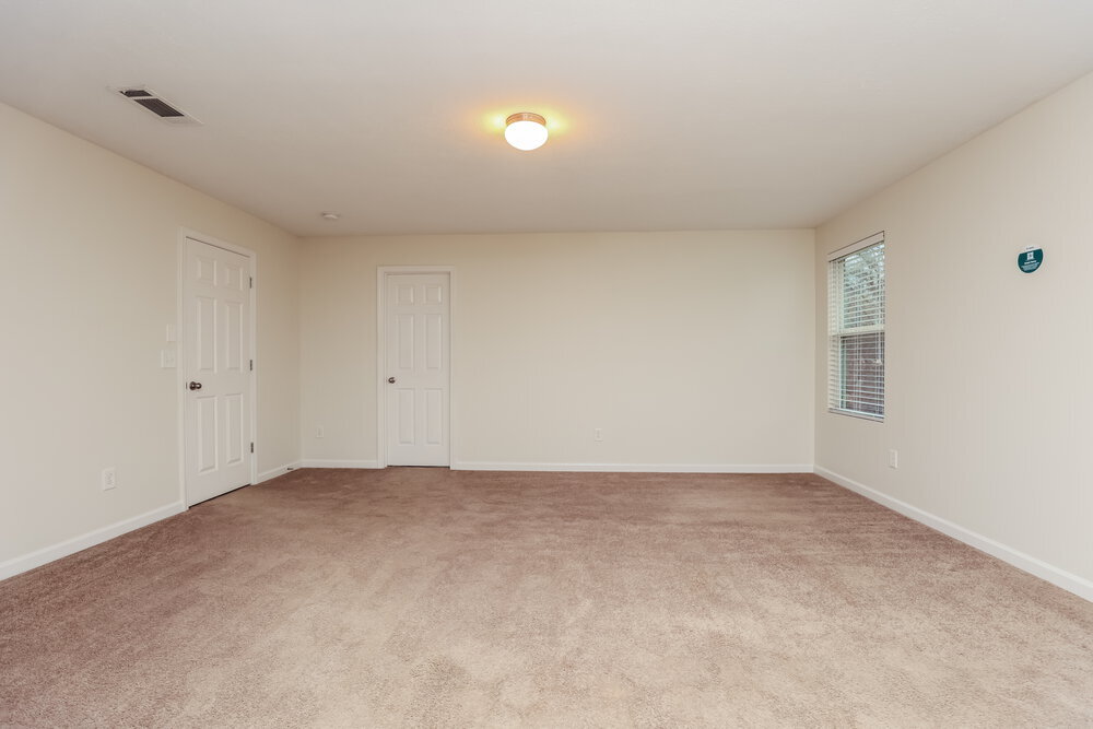 Building Photo - 2716 Miranda Dr