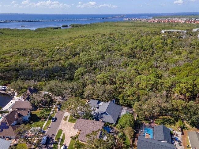 Building Photo - 4202 Deepwater Ln
