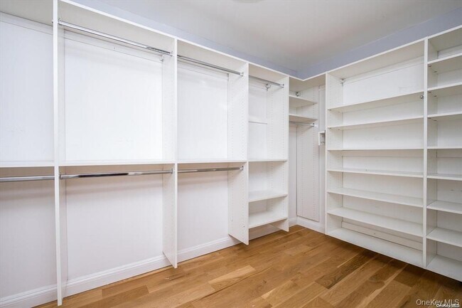 Building Photo - 60 Fir Dr