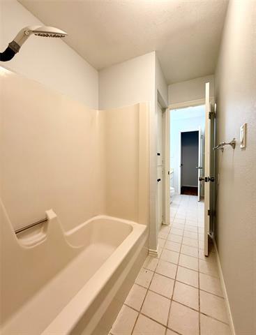Building Photo - 628 St Charles Dr