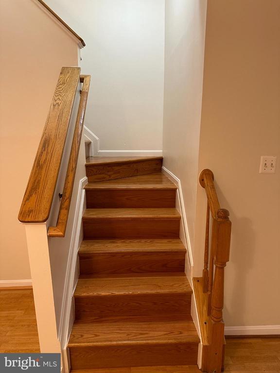 Building Photo - 11130 Hollowbrook Rd