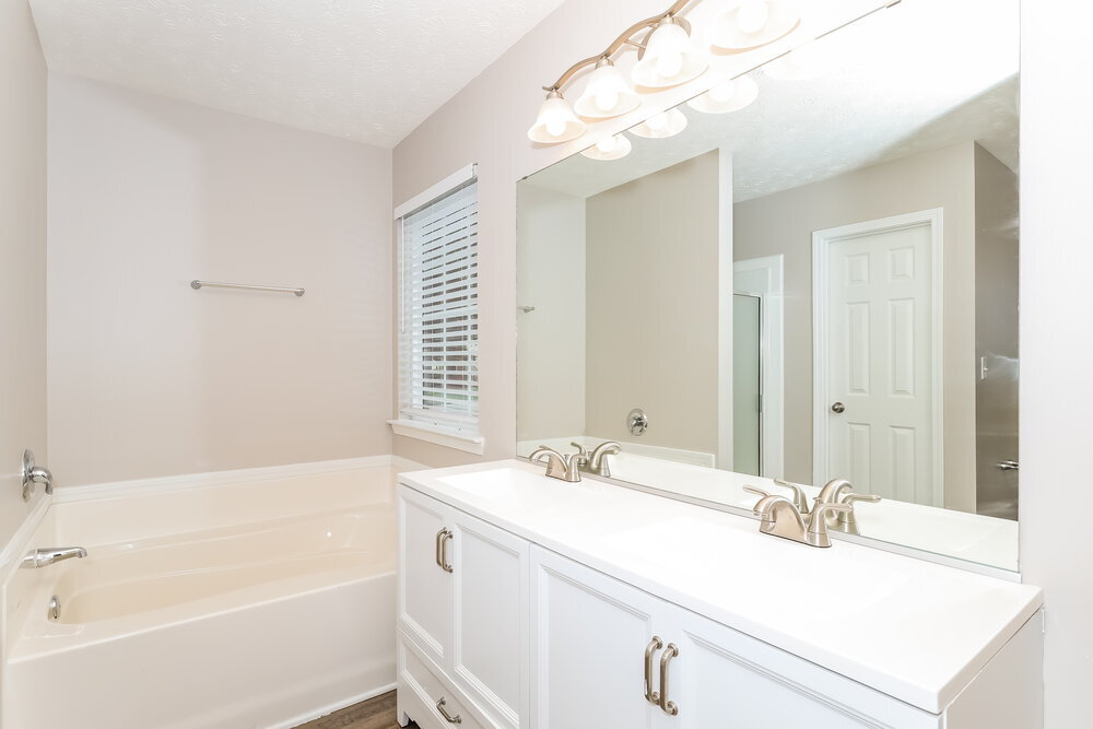 Building Photo - 236 Vineyard Ridge Dr