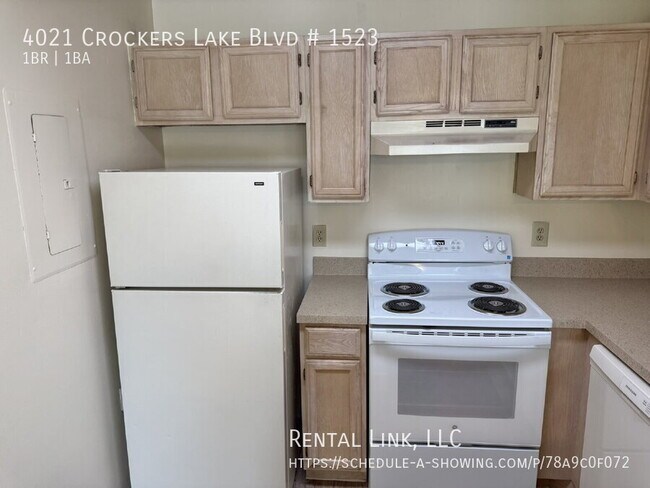 Building Photo - 4021 Crockers Lake Blvd