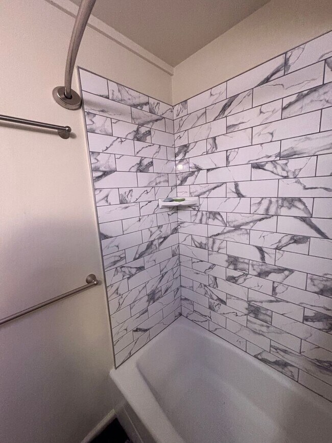 Building Photo - 2BR 1 Bath ground floor apt in Waipiolani! Just on the outskirts of Mililani Town