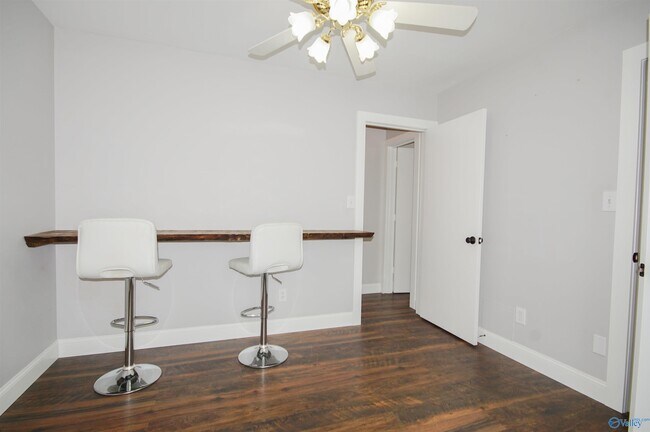 Building Photo - 127 Rebecca Pines Dr