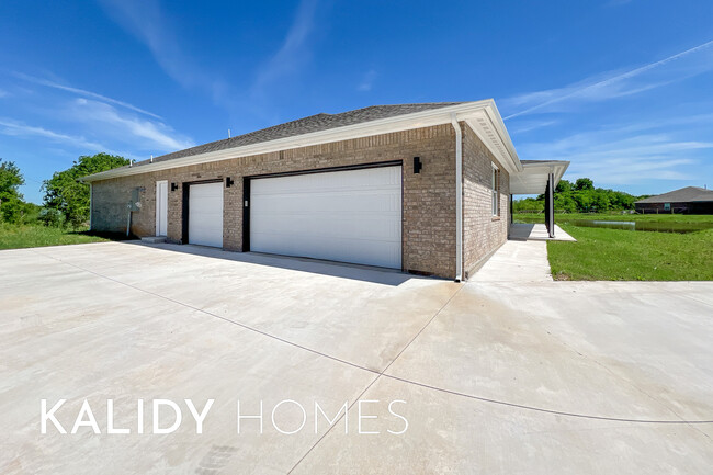 Building Photo - 202 Olde Ml Ct