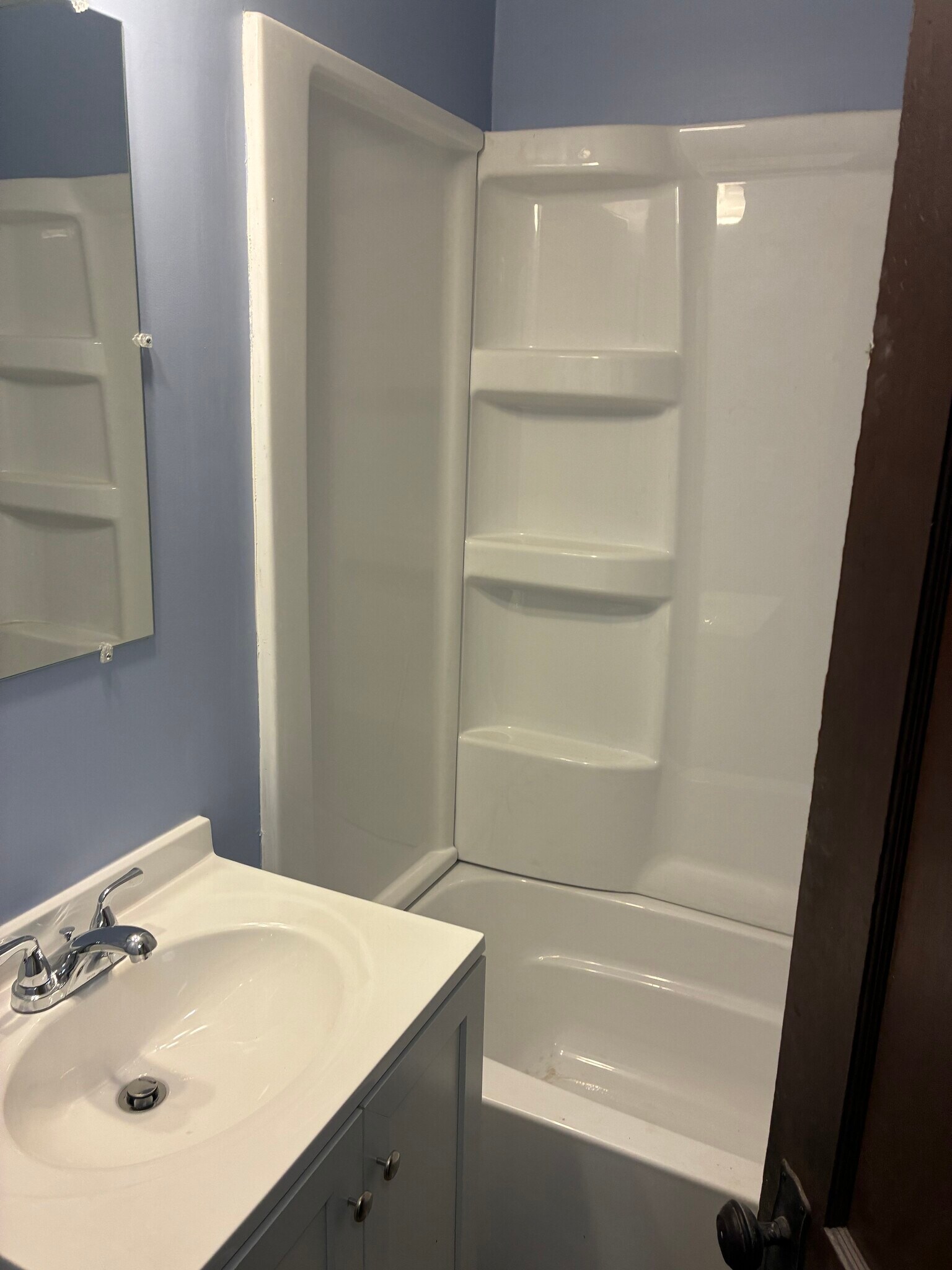 Building Photo - 18243 Sloane Ave