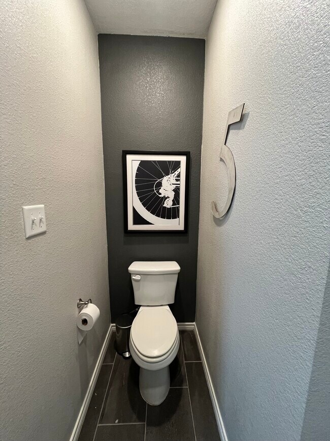 Building Photo - 223 Port Dr