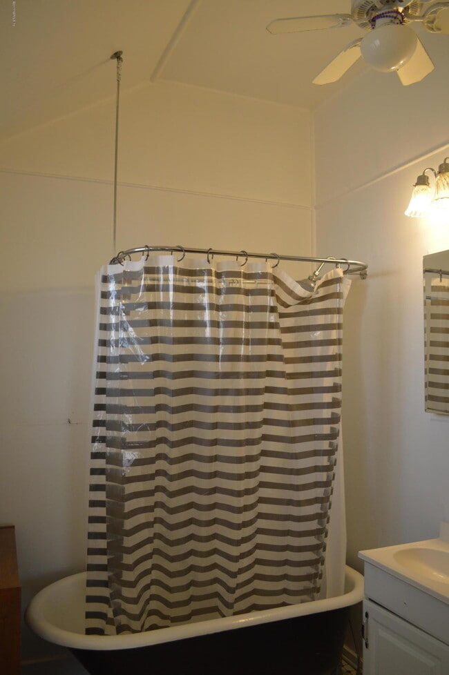 Building Photo - 3608 Boone Park Ave