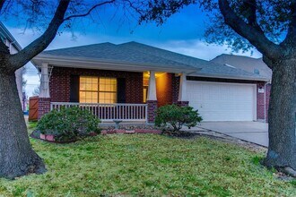 Building Photo - Beautiful 4 bed/2 bath home in Mckinney | Spacious Layout | Private Backyard Retreat
