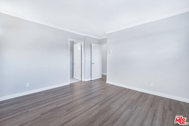 Building Photo - 1253 Berkeley St