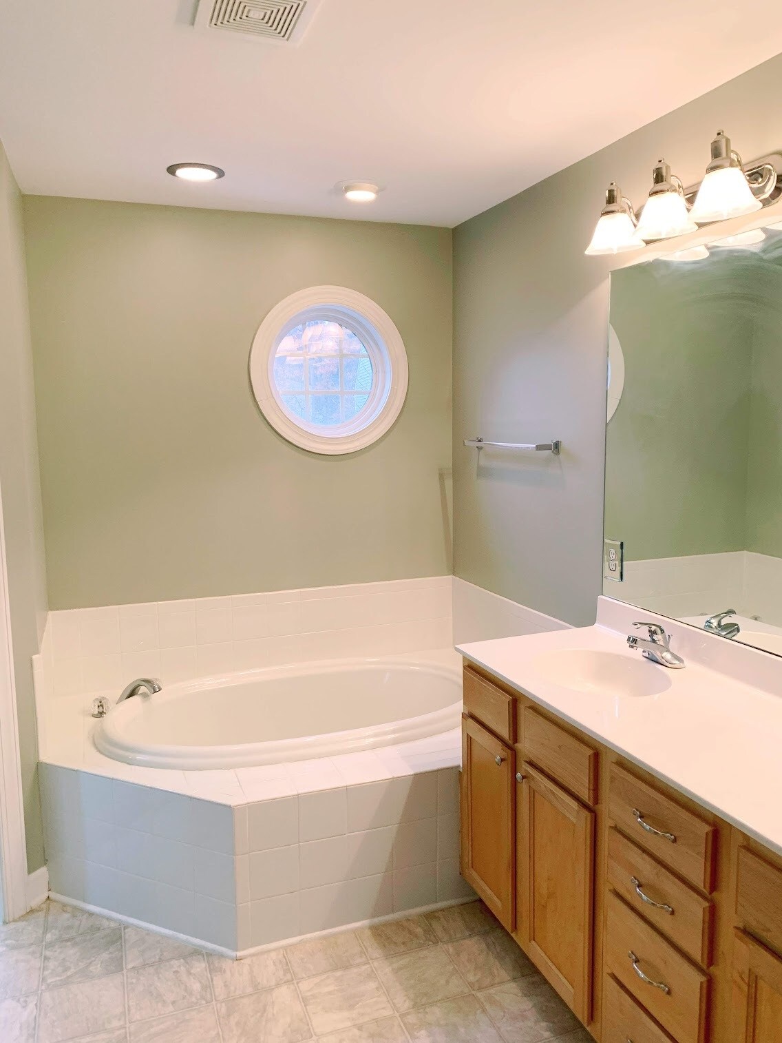 Building Photo - 2412 Horizon Hike Ct