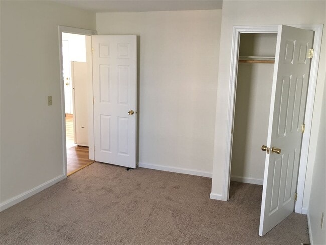 Building Photo - 141 Second St