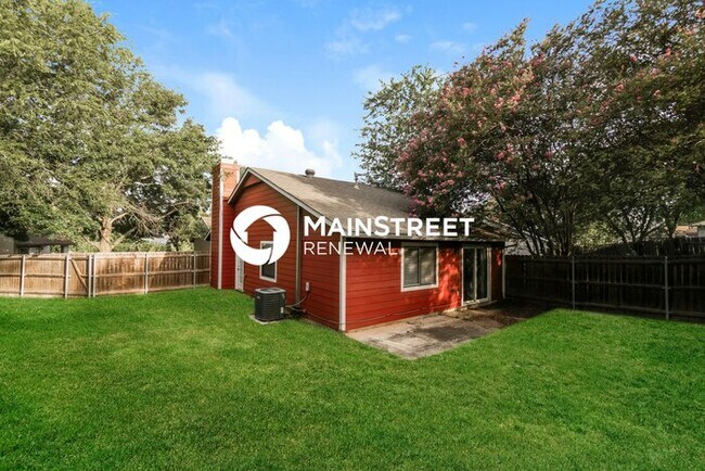 Building Photo - 3 Bedroom Pet-Friendly Home in SAN ANTONIO, TX with Main Street Renewal