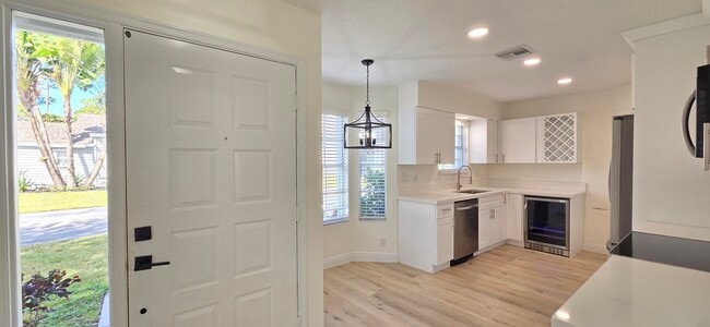 Building Photo - 13150 Green Finch Terrace