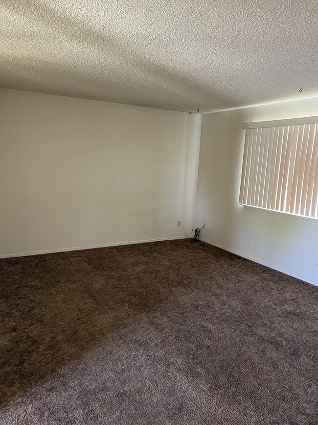 Building Photo - 2701 S Fontana Ct