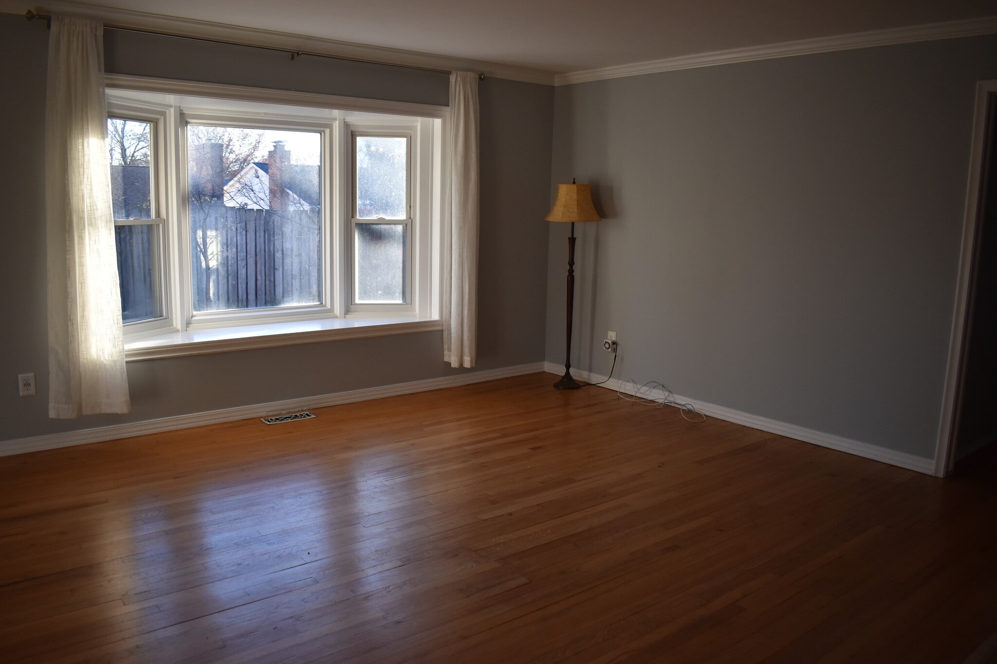 Building Photo - 1525 Hanover Ct