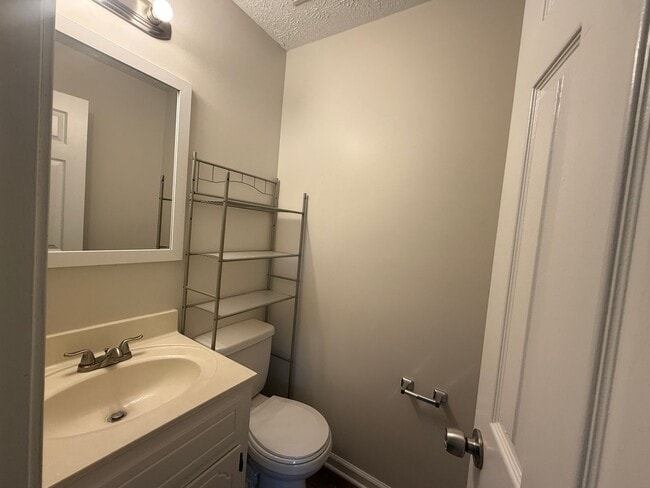 Building Photo - Welcome to your new home!