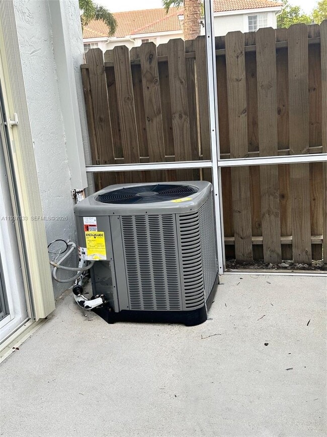 Building Photo - 3920 San Simeon Ln