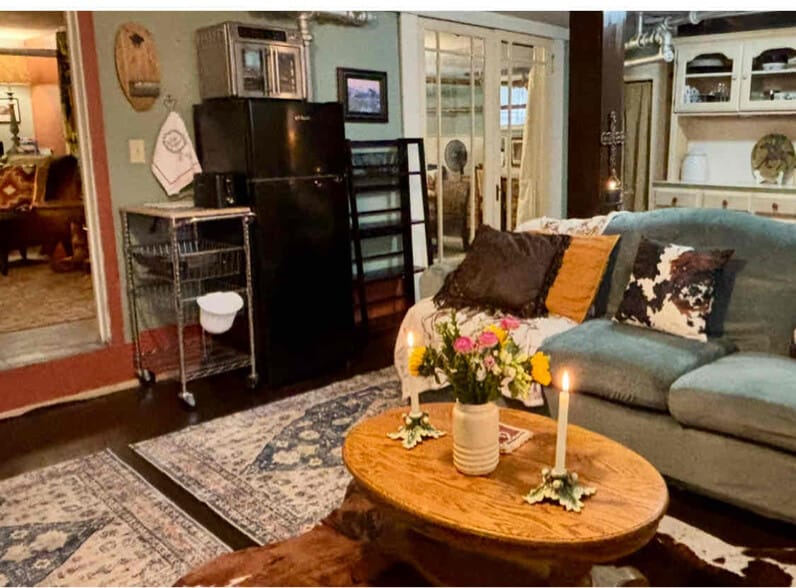 Building Photo - 425 S Washington St