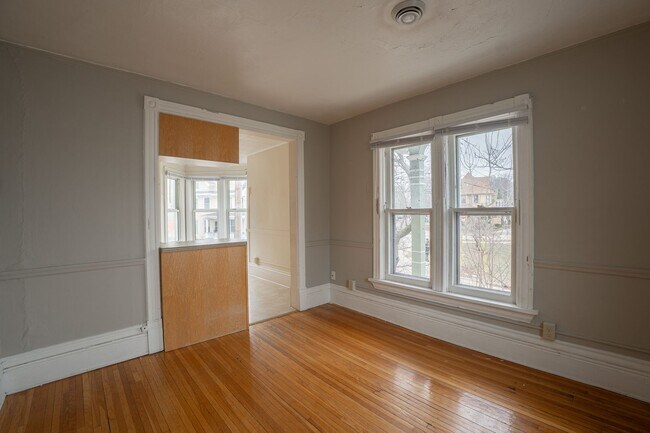 Building Photo - 751 Jenifer St