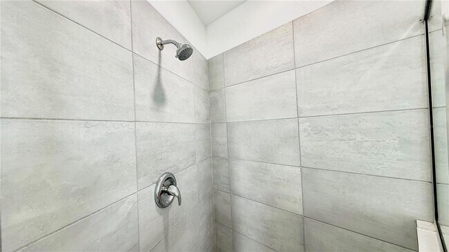 Building Photo - 51 Andora Ct