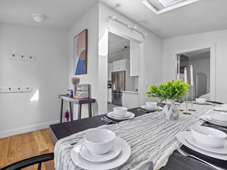 Building Photo - 110 Glen St