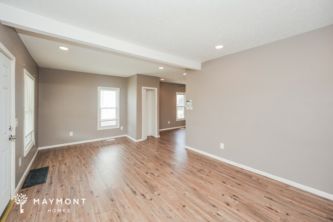 Building Photo - Charming Lorain Home