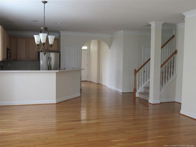 Building Photo - 167 Lamplighter Way