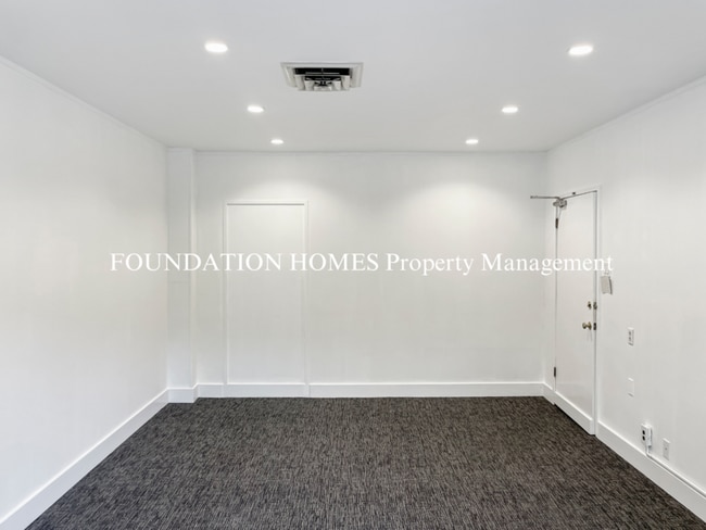 Building Photo - 22 Miller Ave