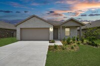 Building Photo - 1607 Red Oak Dr