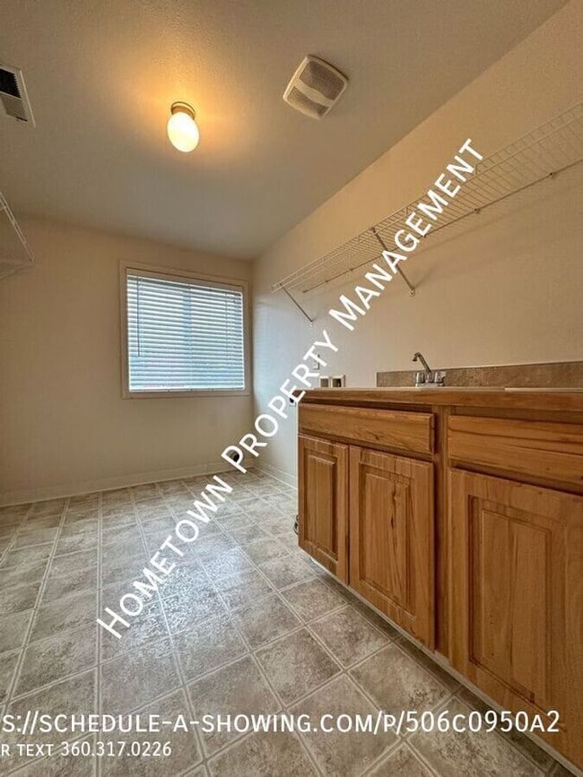 Building Photo - 7205 33rd Ave NE