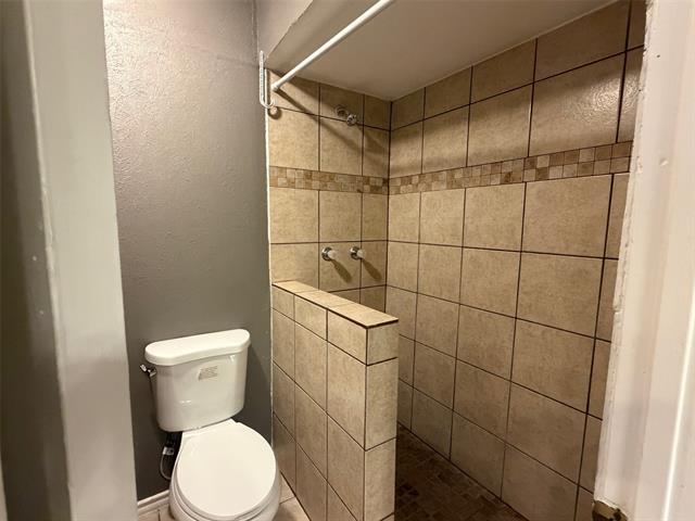 Building Photo - 205 Josey Ln