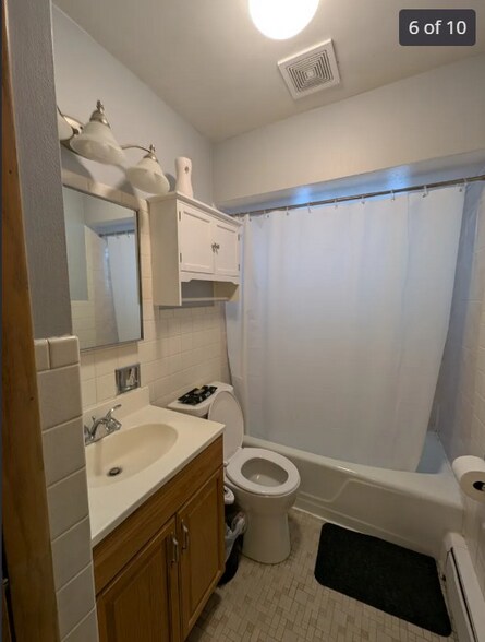 Building Photo - 7228 38th Pl