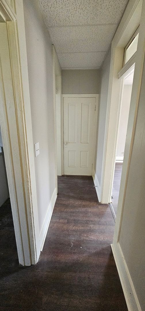 Building Photo - 258 W Third St