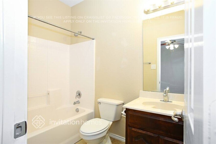 Building Photo - 1225 Spanish Moss Dr