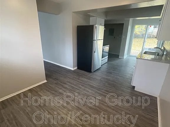 Building Photo - 1234 Hemlock Dr