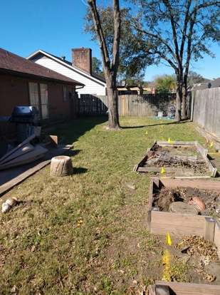 Building Photo - 15610 Stoney Fork Dr