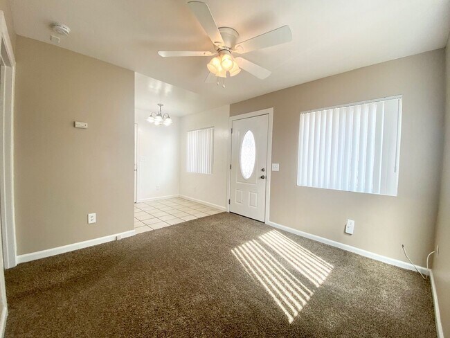 Building Photo - Euclid (Saulo Trust)