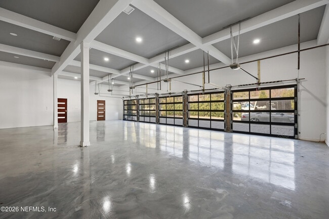 Building Photo - 1450 Wentworth Ave