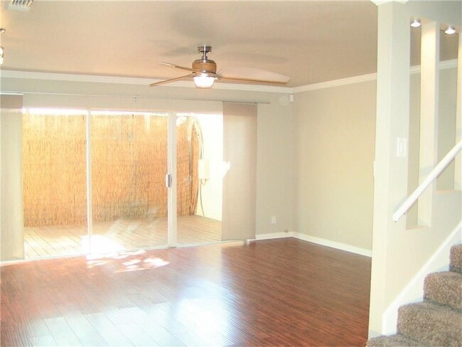 Building Photo - 6627 Valleyside Rd