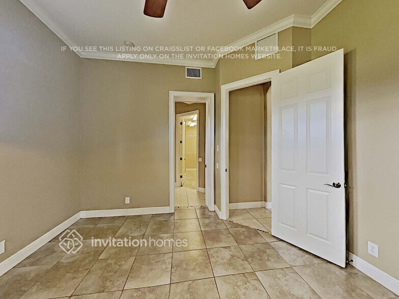 Building Photo - 6260 Parmeron Ln