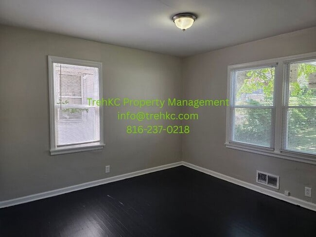 Building Photo - Freshly Updated 3-Bedroom Home in Blue Hills!