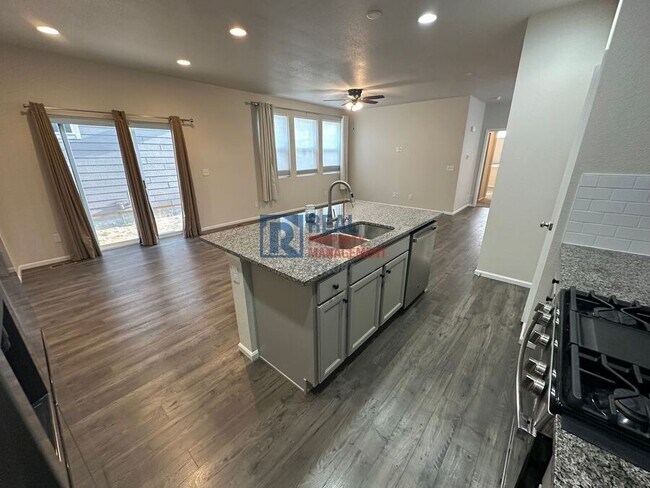 Building Photo - 6634 N Cathay St