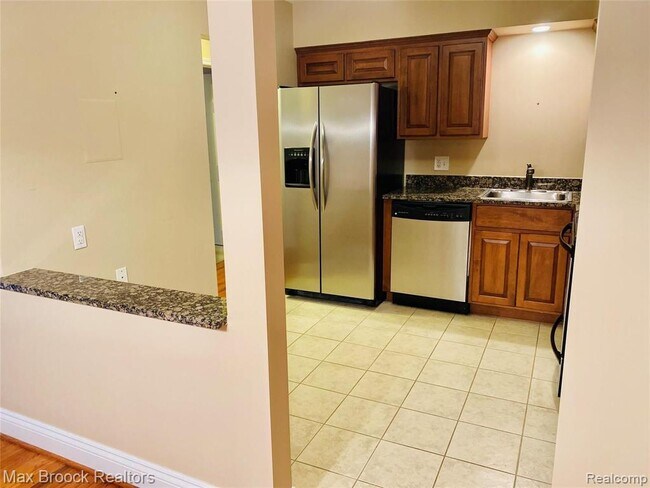 Building Photo - 1115 N Old Woodward Ave