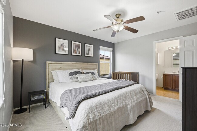 Building Photo - 1255 S Rialto