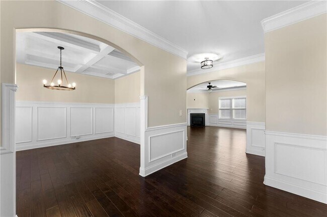 Building Photo - 10 Canterbury Walk