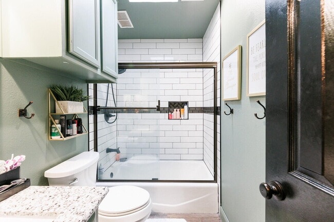 Building Photo - 6037 72nd St